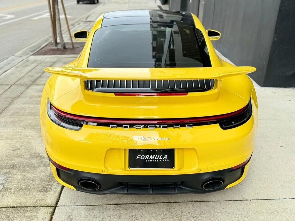 2021 Porsche 992 Carrera - Image 11 of 31