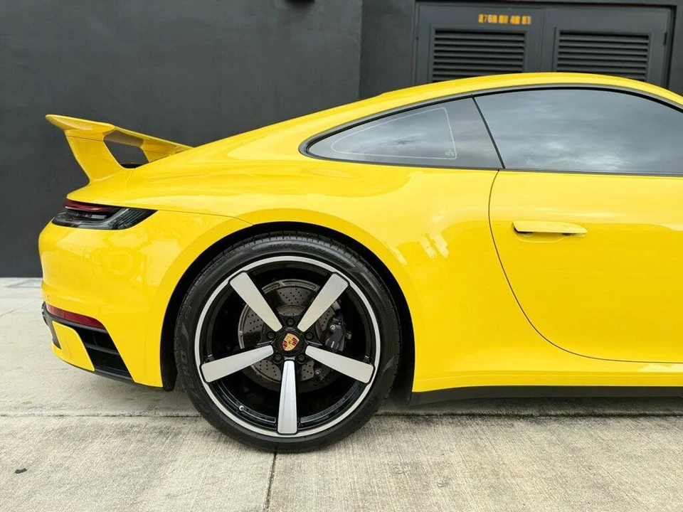 2021 Porsche 992 Carrera - Image 22 of 31