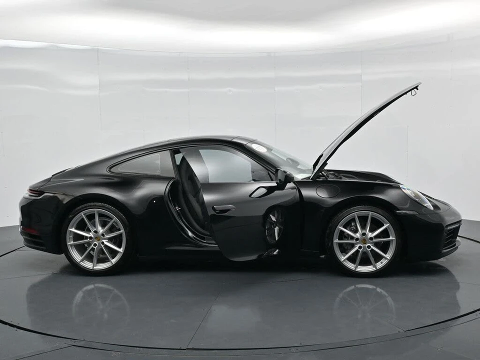 2021 Porsche 992 Carrera - Image 25 of 30