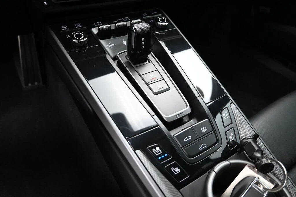 2021 Porsche 992 Carrera - Image 16 of 30