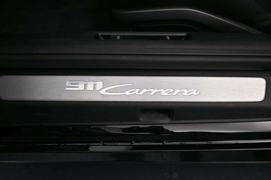 2021 Porsche 992 Carrera - Image 11 of 30