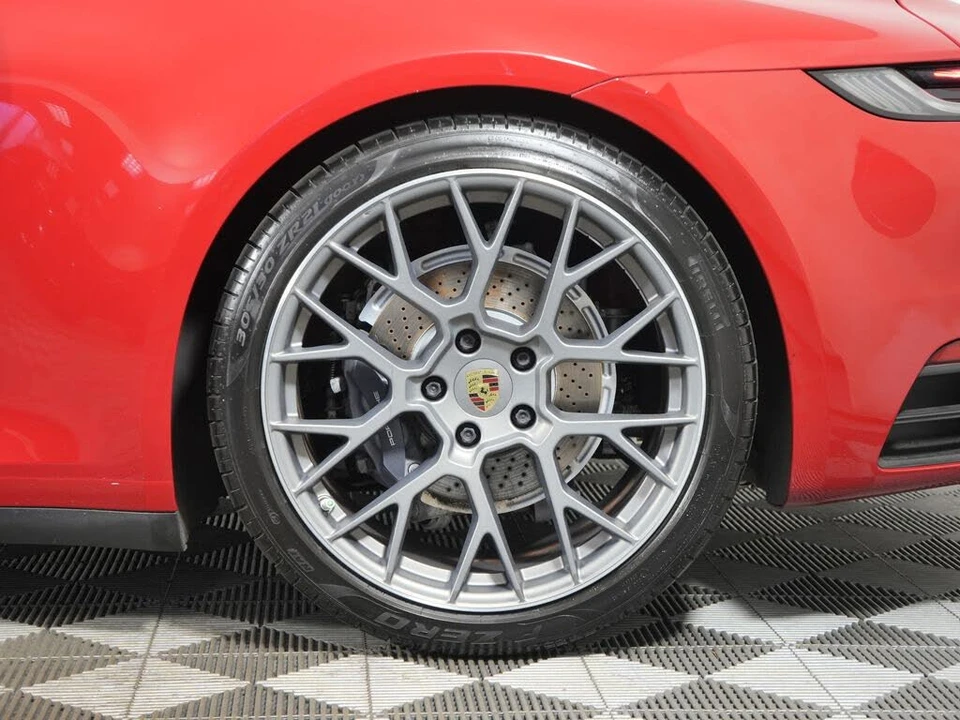 2021 Porsche 992 Carrera - Image 17 of 31