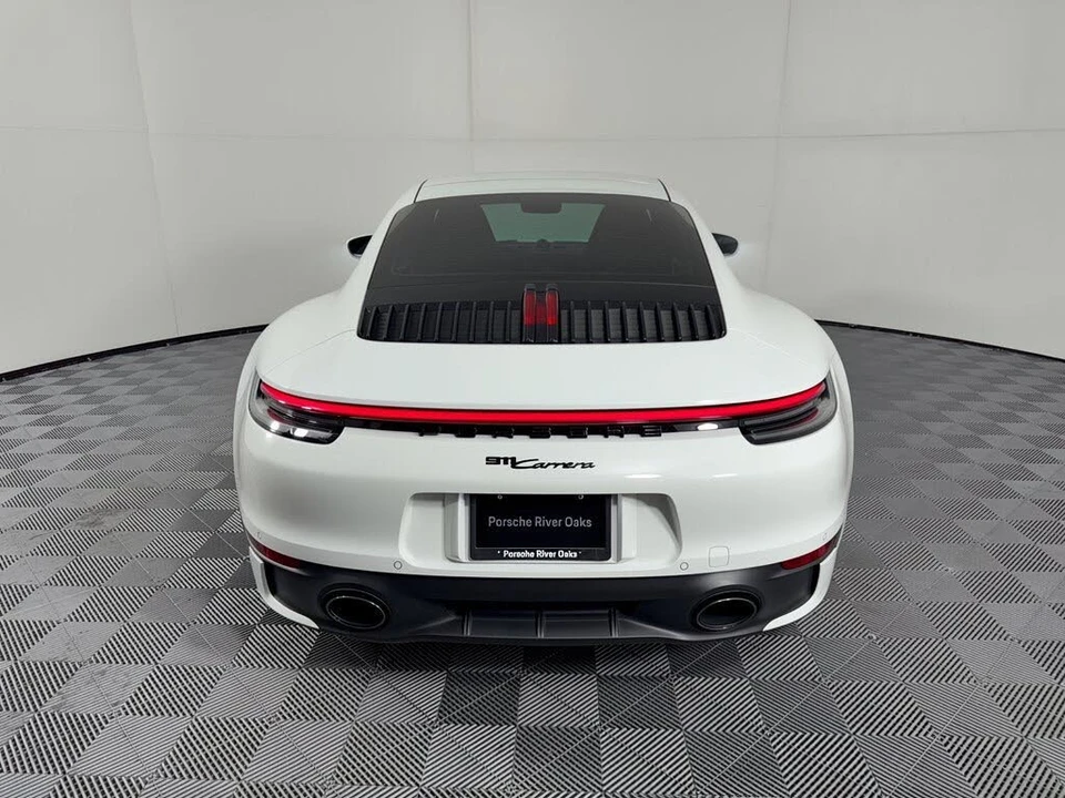 2021 Porsche 992 Carrera - Image 11 of 31