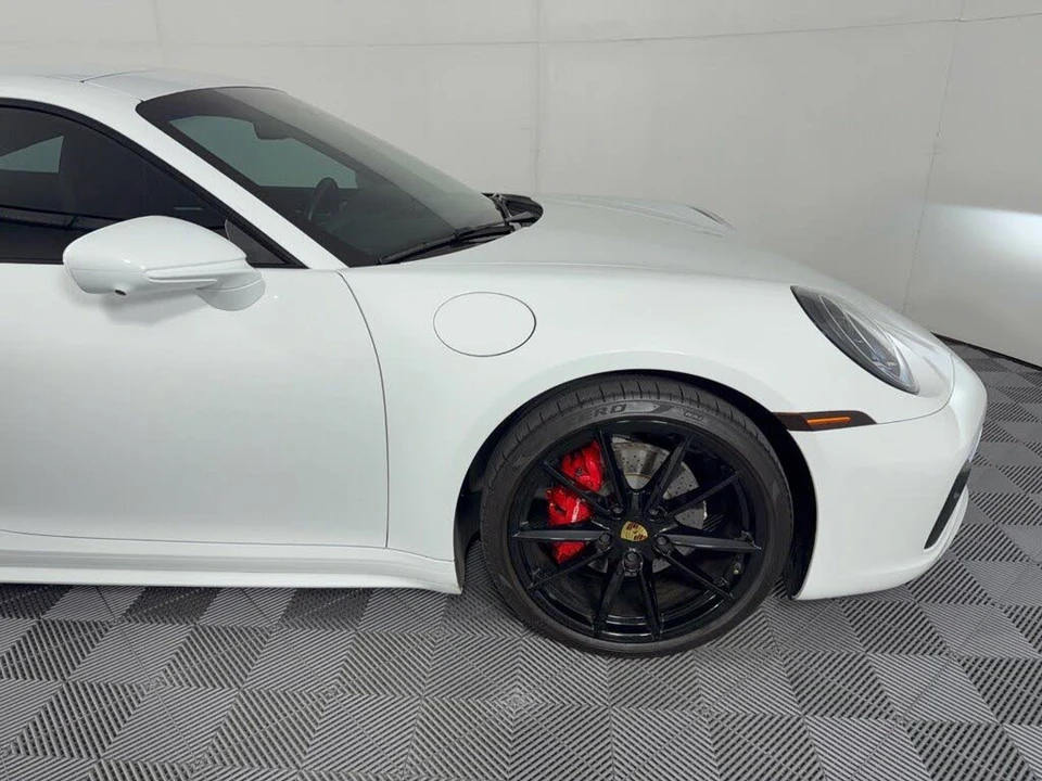 2021 Porsche 992 Carrera - Image 13 of 31
