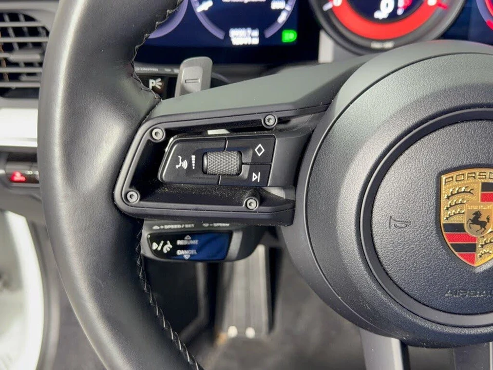 2021 Porsche 992 Carrera - Image 18 of 31