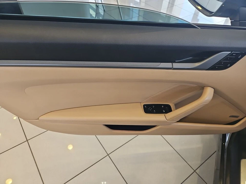 2021 Porsche 992 Carrera - Image 12 of 26