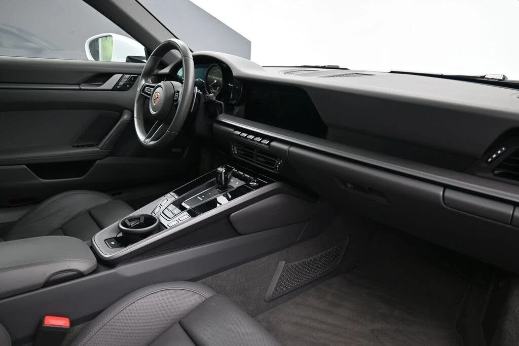 2021 Porsche 992 Carrera - Image 11 of 31