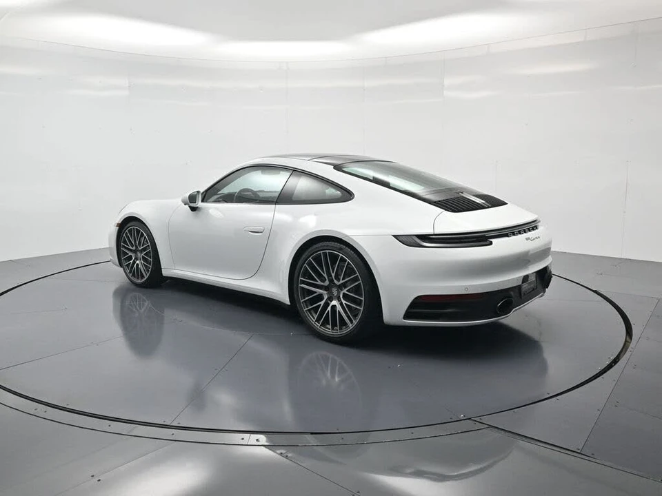 2021 Porsche 992 Carrera - Image 3 of 31