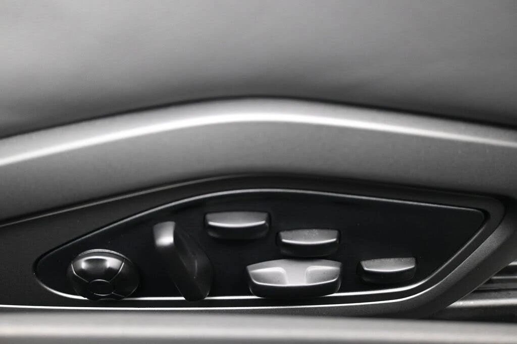 2021 Porsche 992 Carrera - Image 12 of 31