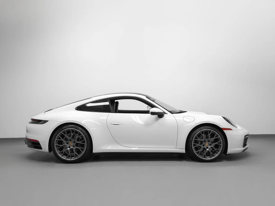 2021 Porsche 992 Carrera - Image 13 of 31