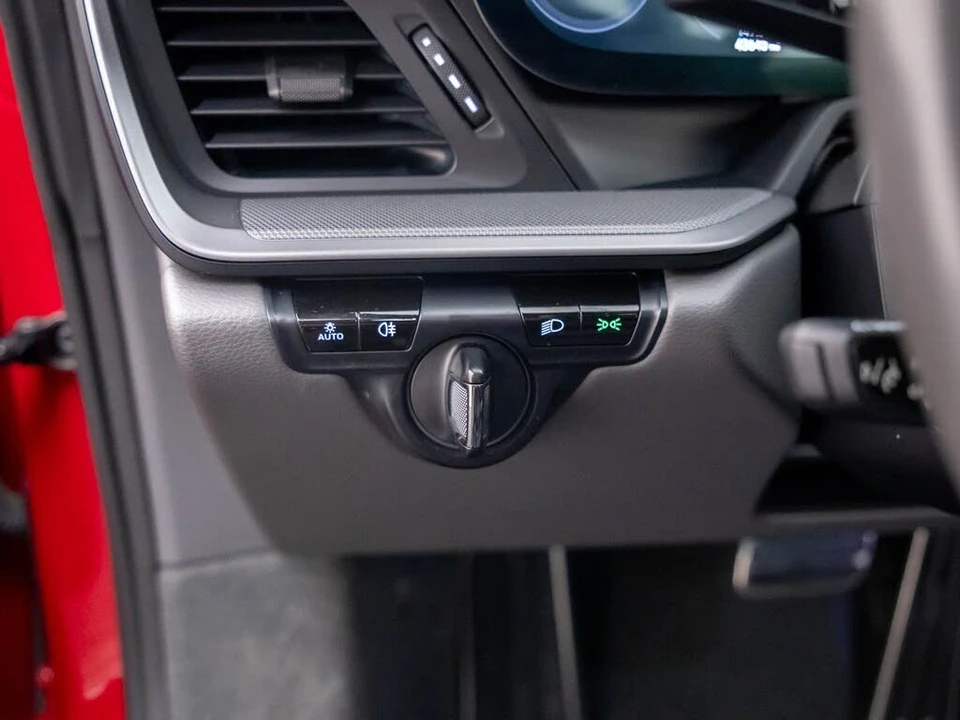 2021 Porsche 992 Carrera - Image 18 of 31