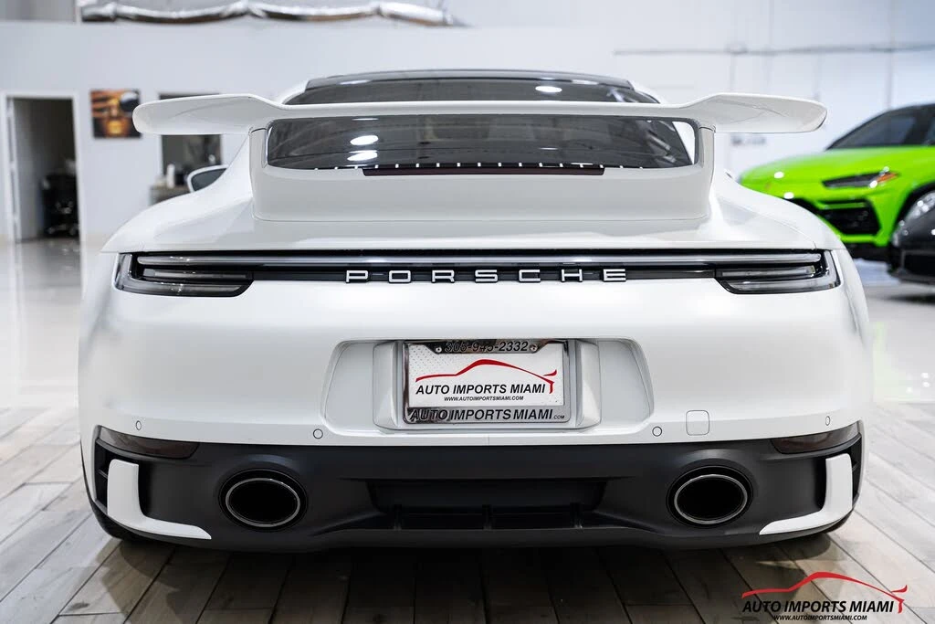 2021 Porsche 992 Carrera - Image 17 of 31