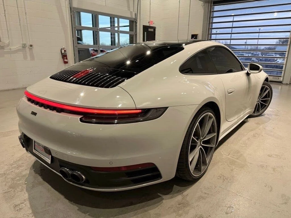 2021 Porsche 992 Carrera - Image 4 of 31