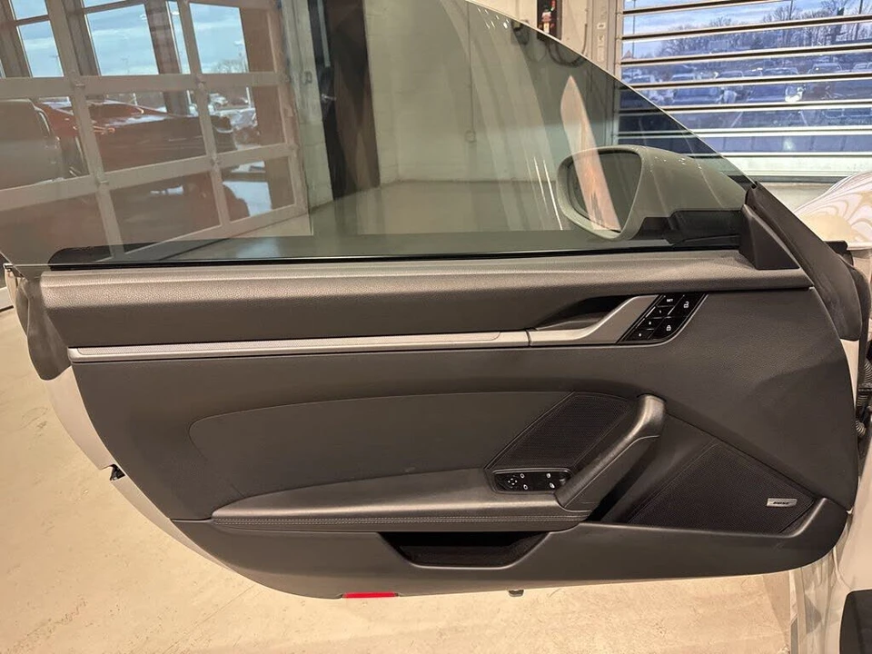 2021 Porsche 992 Carrera - Image 14 of 31
