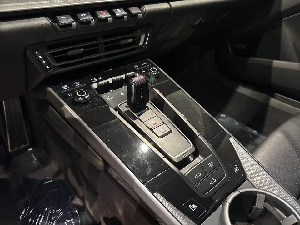 2021 Porsche 992 Carrera - Image 17 of 31