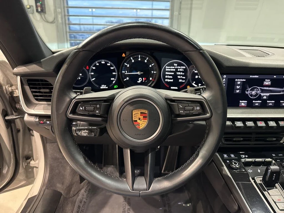 2021 Porsche 992 Carrera - Image 24 of 31