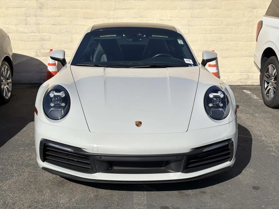 2021 Porsche 992 Carrera - Image 2 of 7