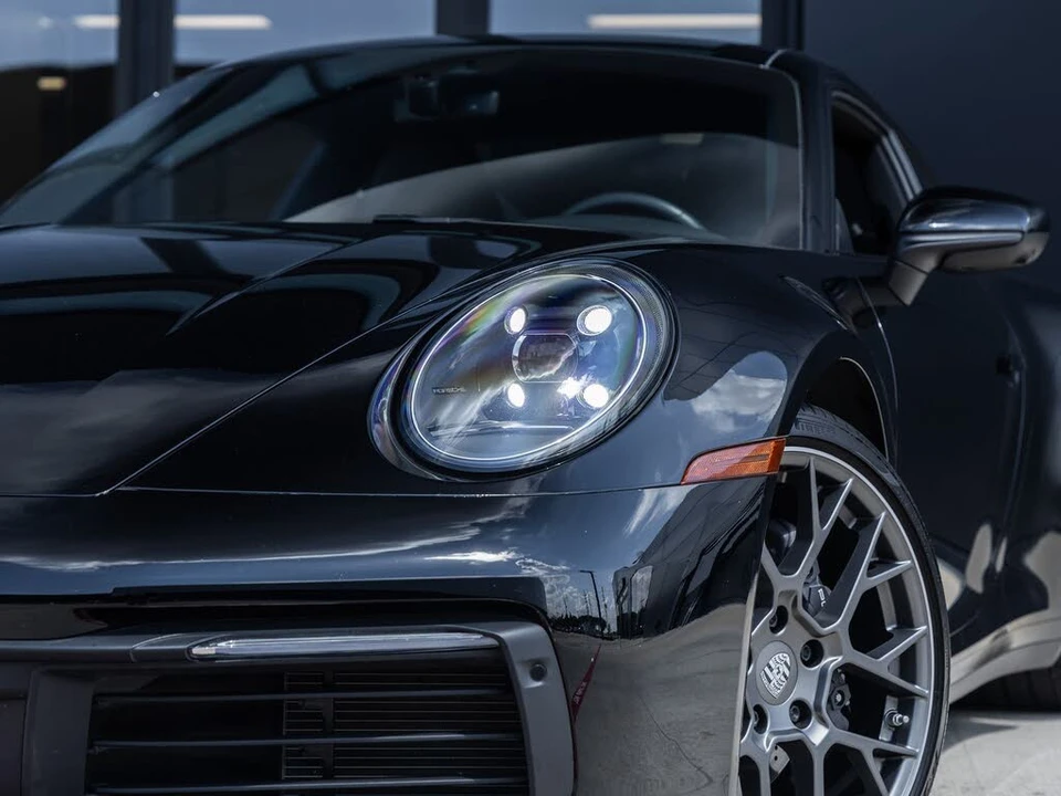 2021 Porsche 992 Carrera - Image 15 of 31