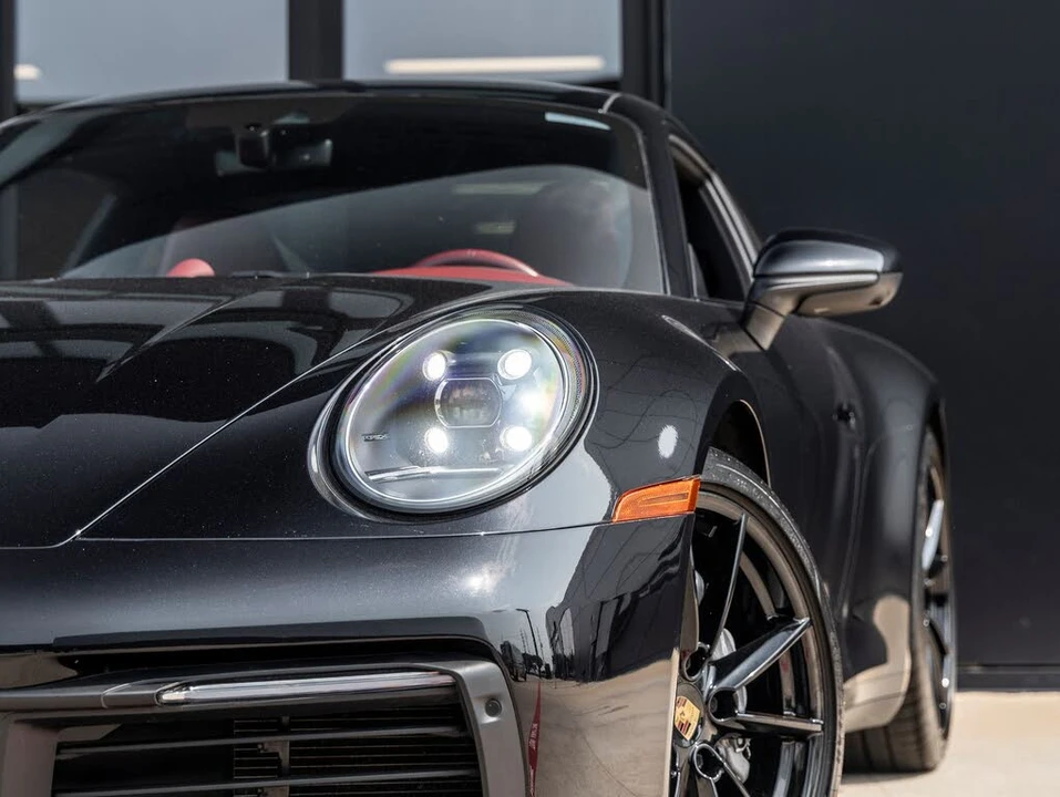 2021 Porsche 992 Carrera - Image 16 of 31