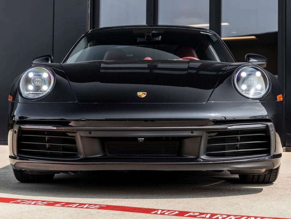 2021 Porsche 992 Carrera - Image 8 of 31