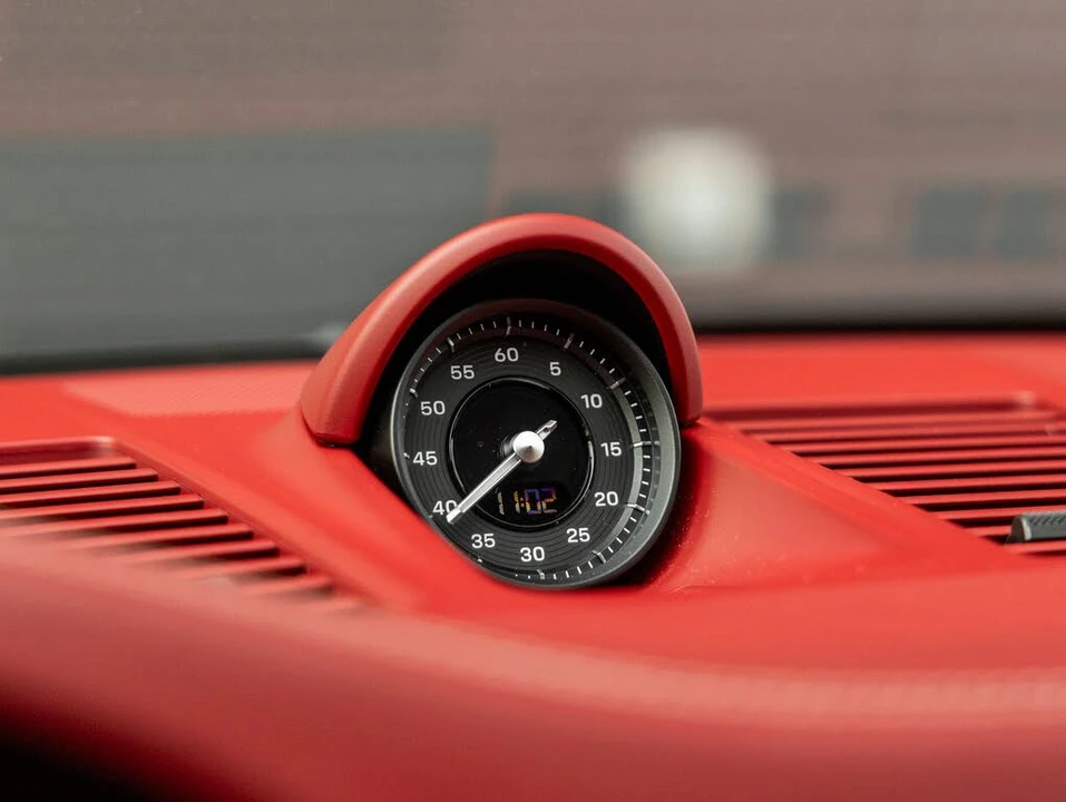 2021 Porsche 992 Carrera - Image 27 of 31