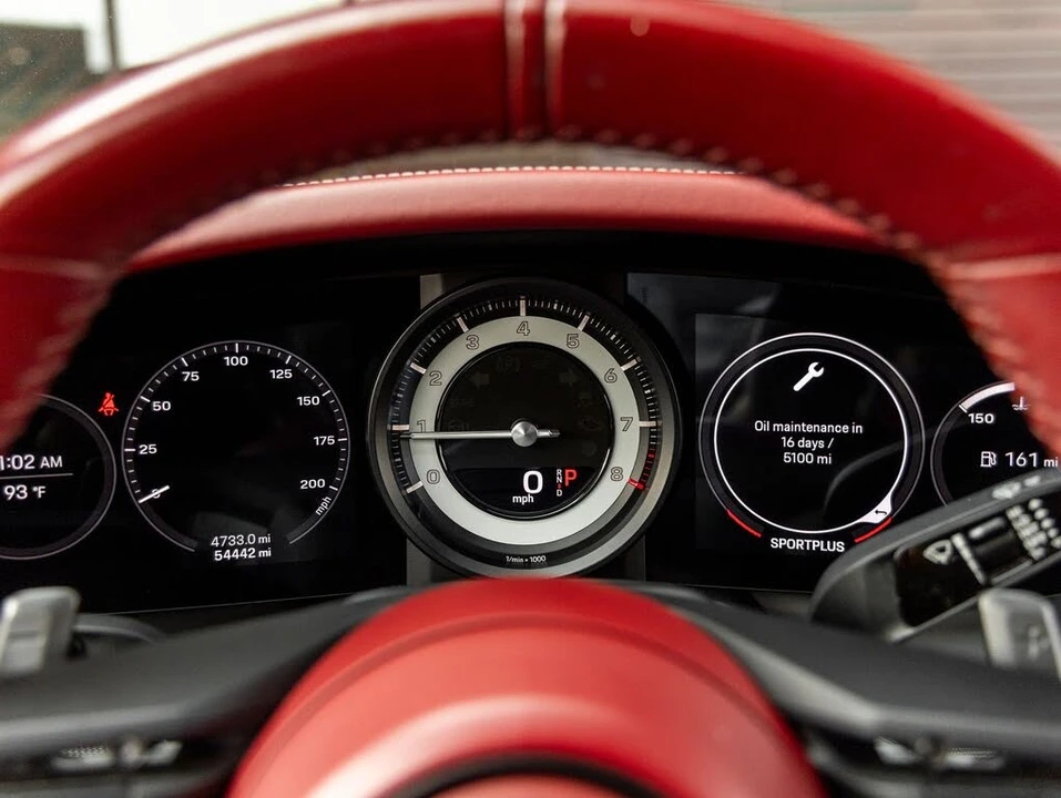 2021 Porsche 992 Carrera - Image 26 of 31