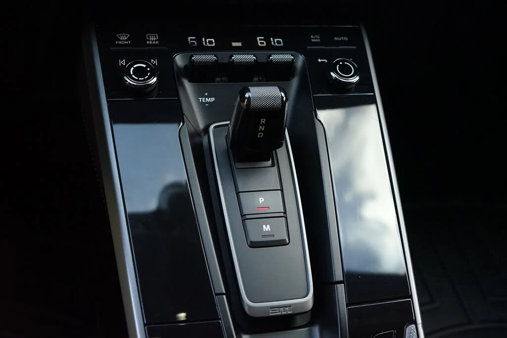 2021 Porsche 992 Carrera - Image 17 of 31
