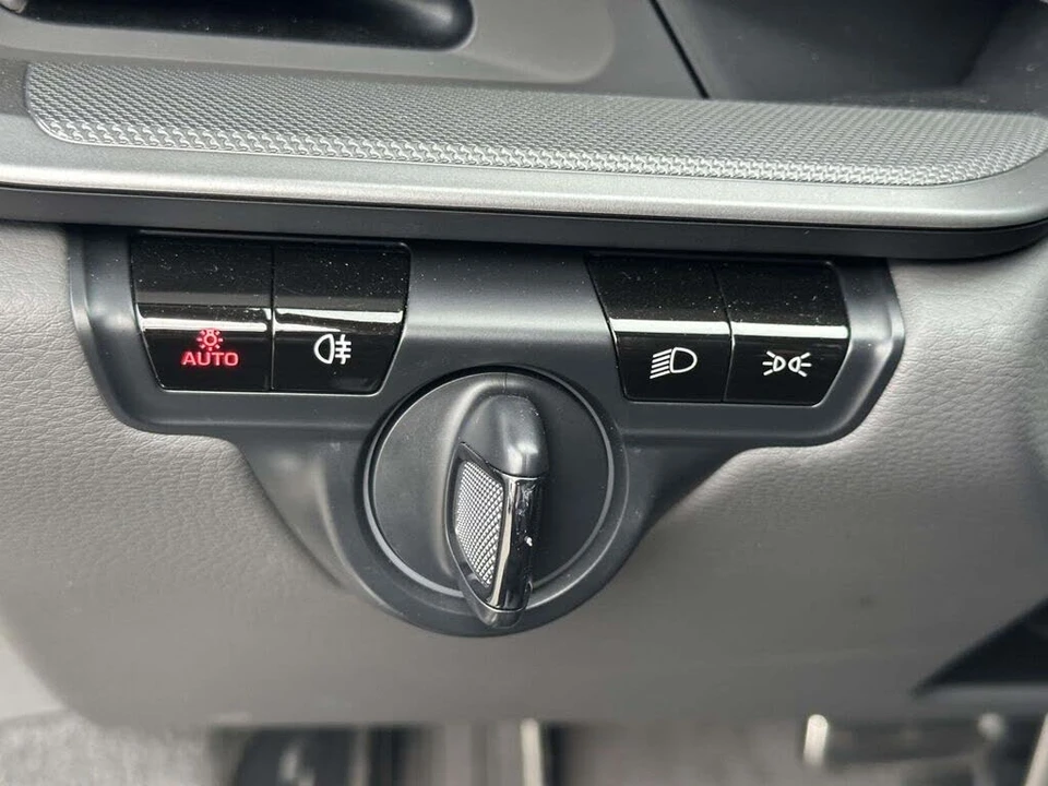 2021 Porsche 992 Carrera - Image 19 of 31