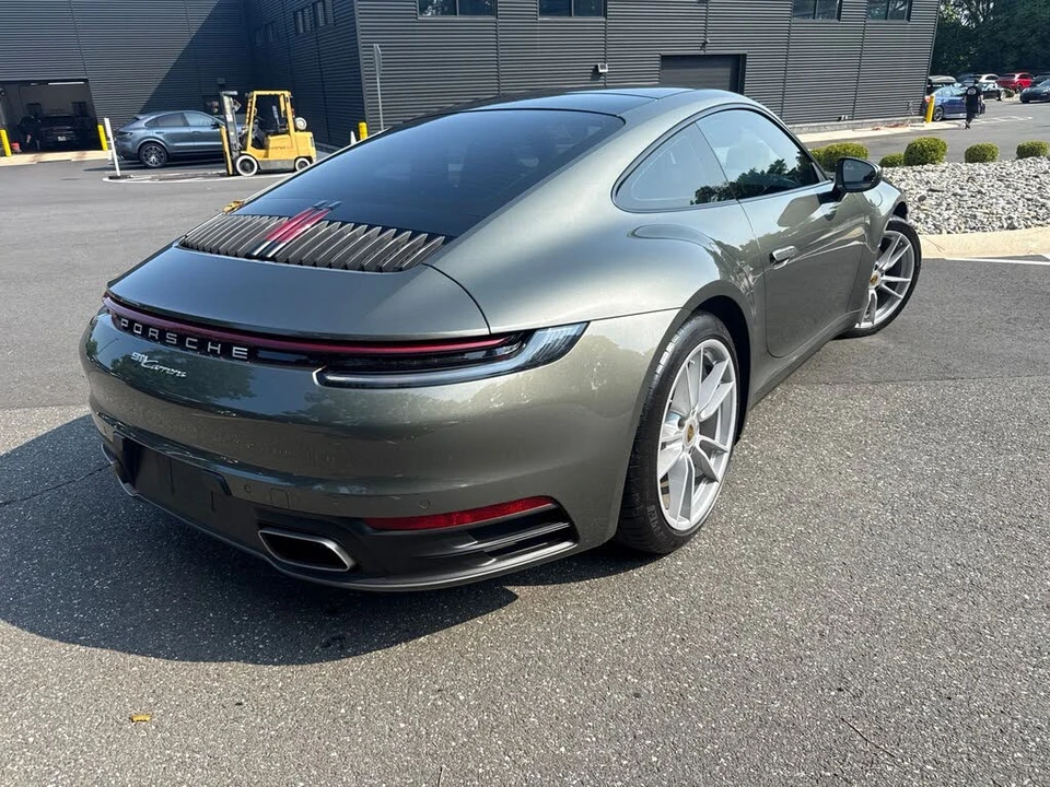 2021 Porsche 992 Carrera - Image 3 of 8