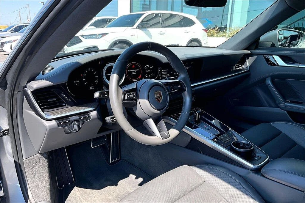 2021 Porsche 992 Carrera - Image 15 of 31