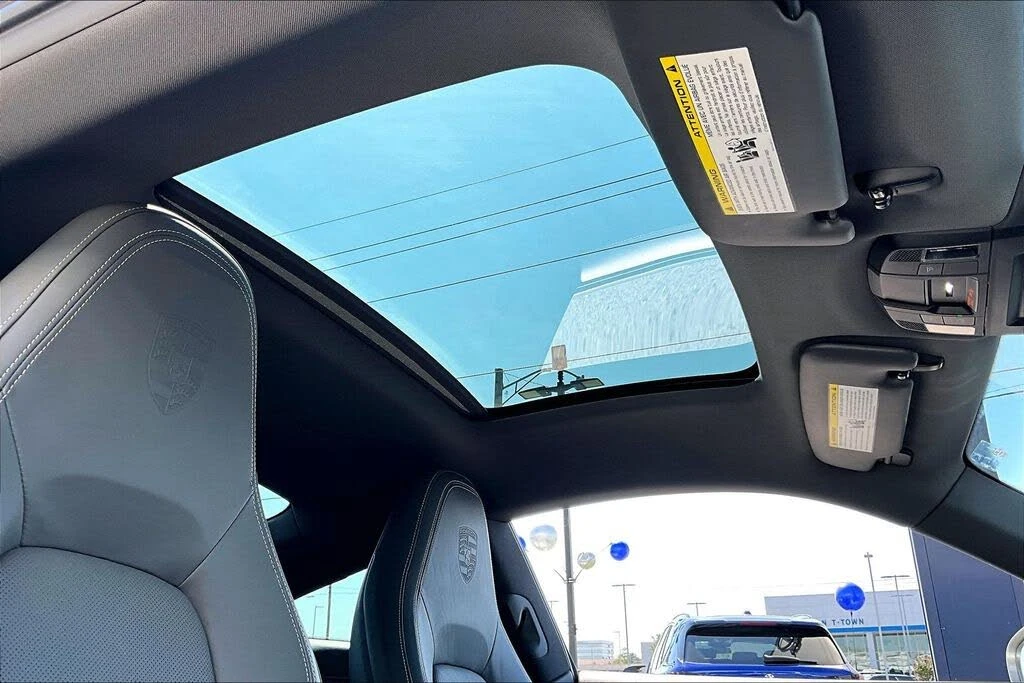 2021 Porsche 992 Carrera - Image 21 of 31