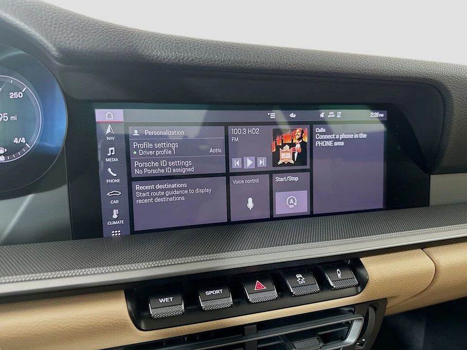 2021 Porsche 992 Carrera - Image 15 of 31