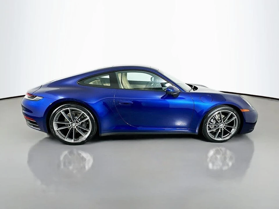 2021 Porsche 992 Carrera - Image 8 of 31