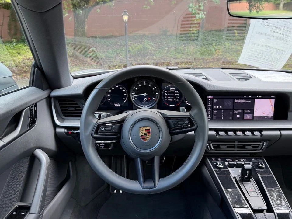 2021 Porsche 992 Carrera - Image 15 of 31