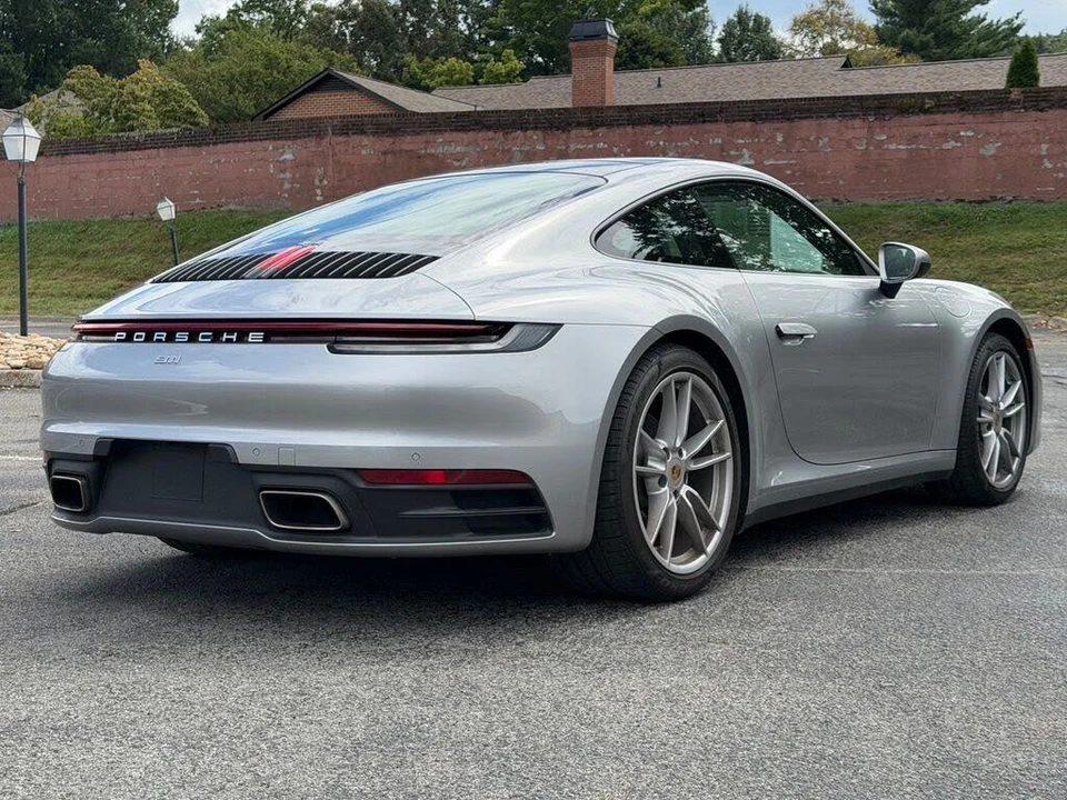 2021 Porsche 992 Carrera - Image 8 of 31