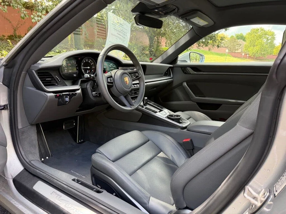 2021 Porsche 992 Carrera - Image 4 of 31