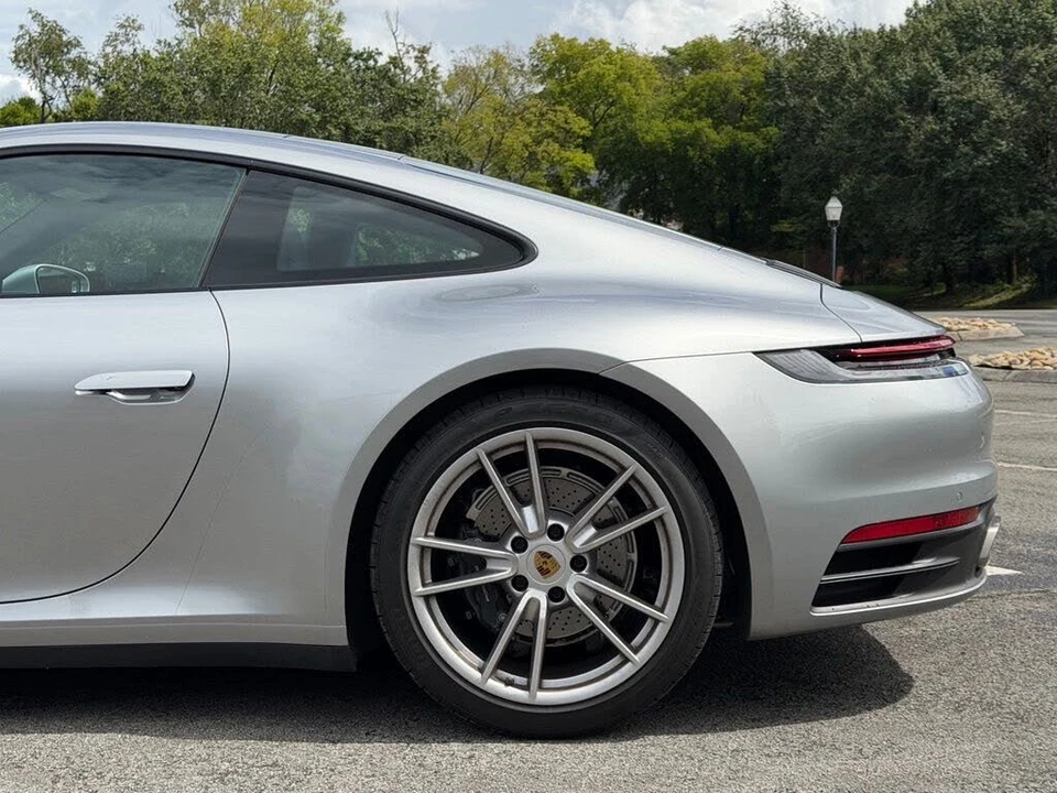 2021 Porsche 992 Carrera - Image 13 of 31