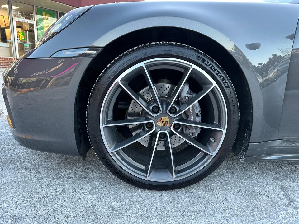 2021 Porsche 992 Carrera - Image 25 of 31