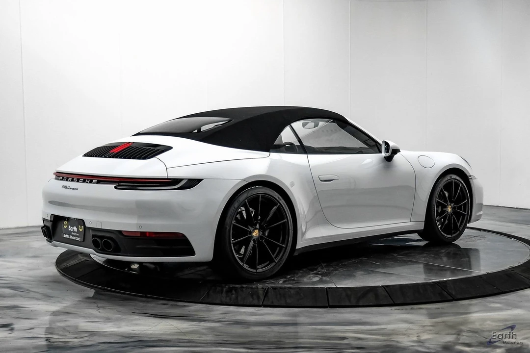 2021 Porsche 992 Carrera - Image 17 of 21