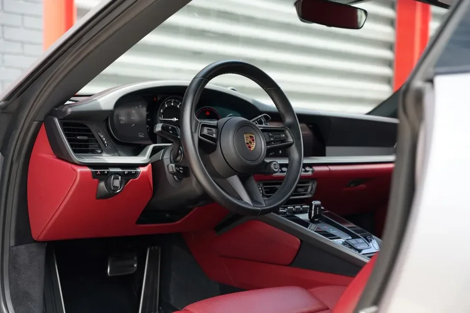 2021 Porsche 992 Carrera S - Image 6 of 8