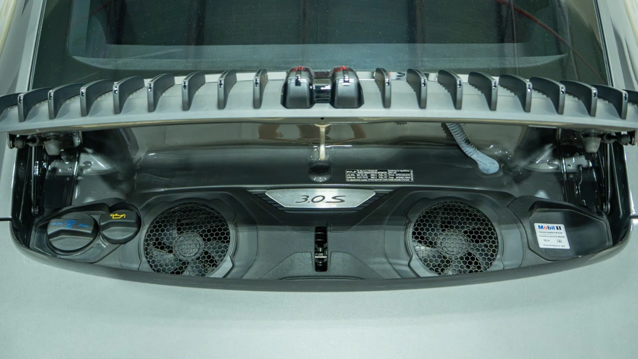 2021 Porsche 992 Carrera S - Image 19 of 31