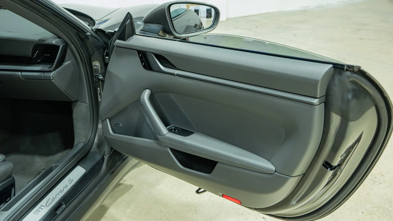 2021 Porsche 992 Carrera S - Image 27 of 31