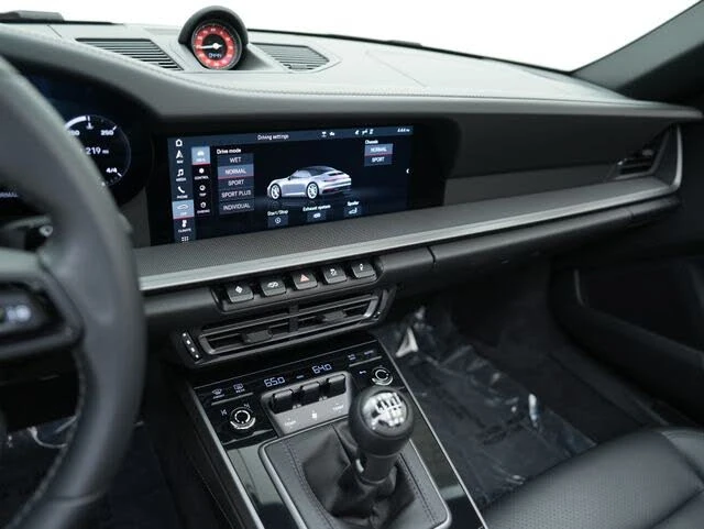 2021 Porsche 992 Carrera S - Image 17 of 31