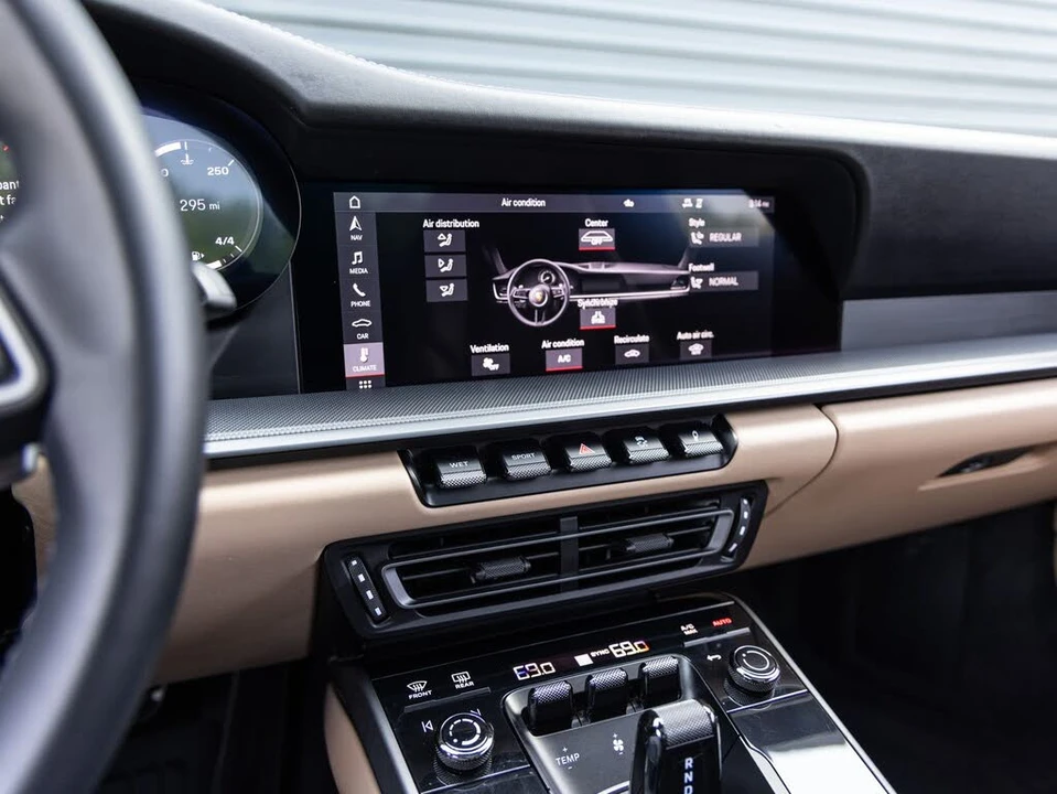 2021 Porsche 992 Carrera S - Image 15 of 31