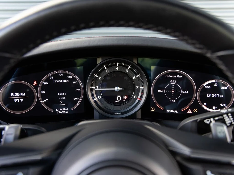 2021 Porsche 992 Carrera S - Image 13 of 31