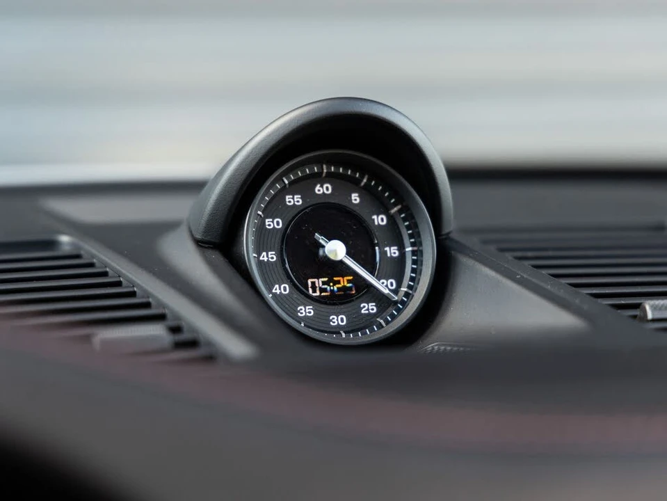 2021 Porsche 992 Carrera S - Image 17 of 31