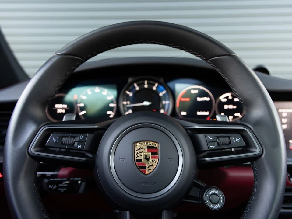 2021 Porsche 992 Carrera S - Image 13 of 31