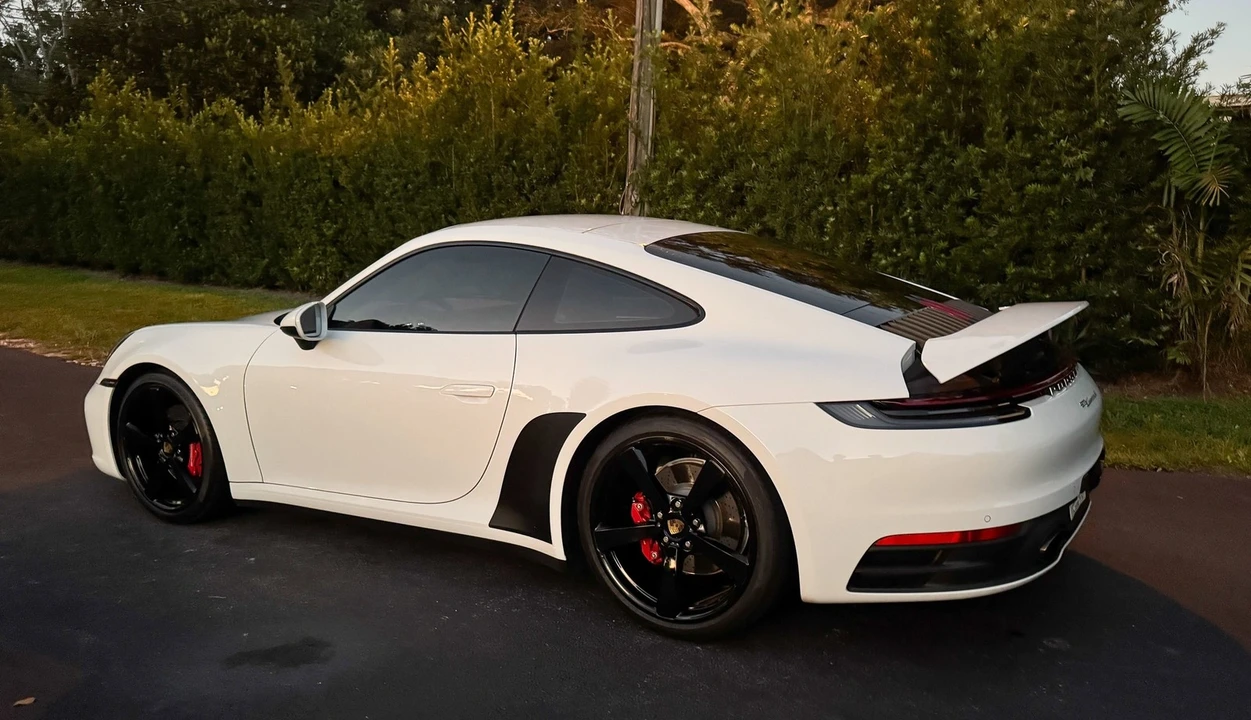 2021 Porsche 992 Carrera S - Image 2 of 3