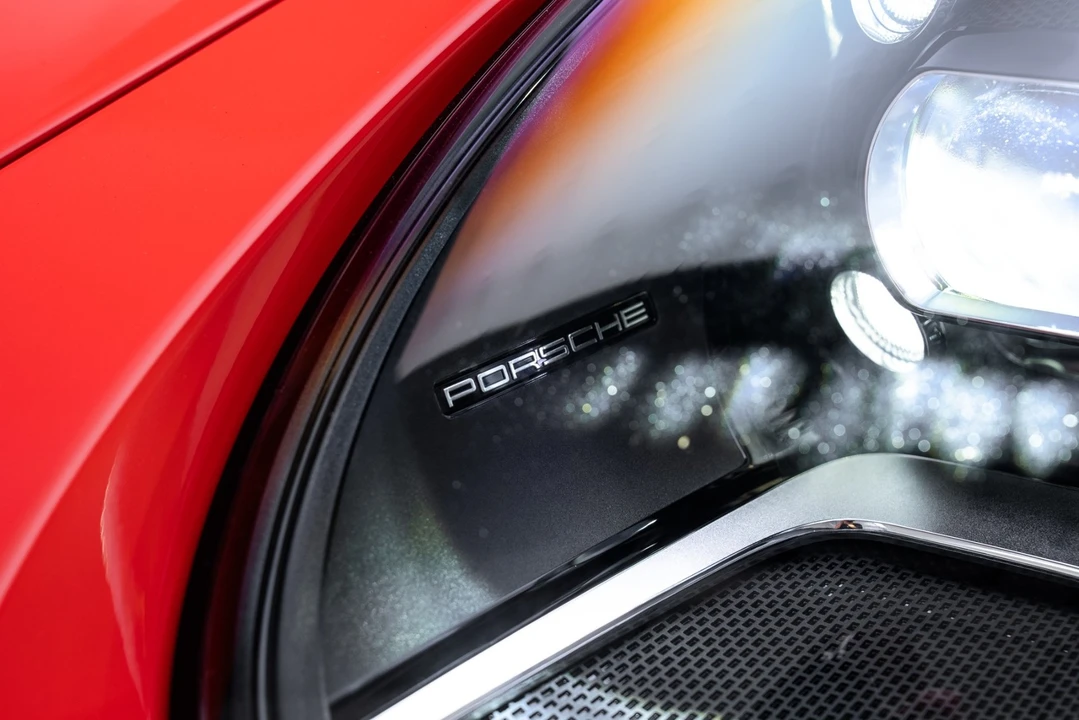 2021 Porsche 992 Carrera S - Image 15 of 31