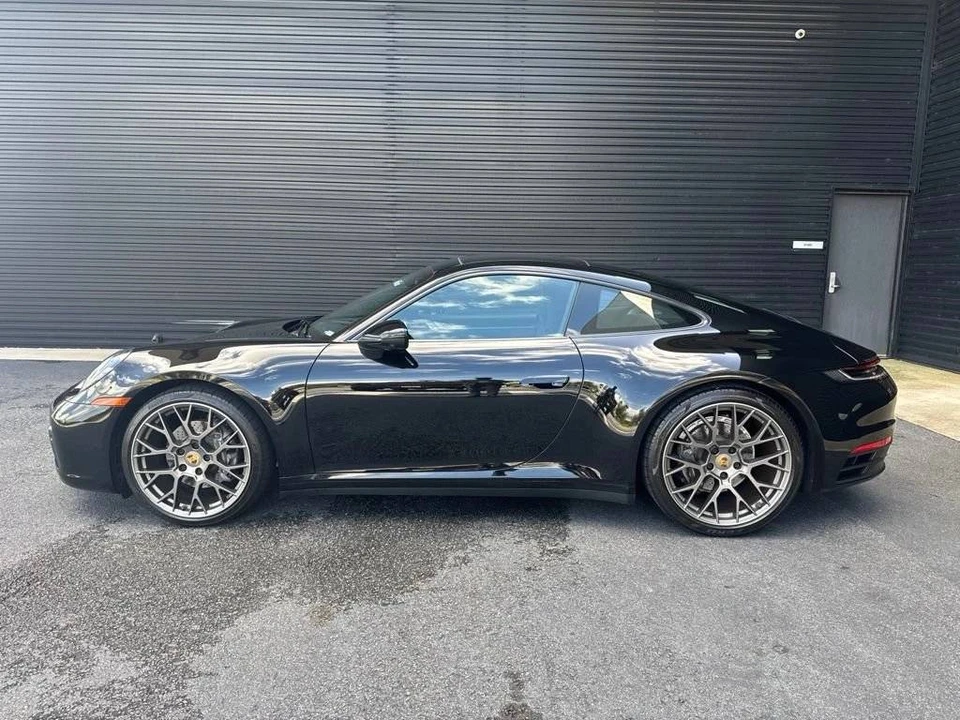 2021 Porsche 992 Carrera - Image 2 of 4